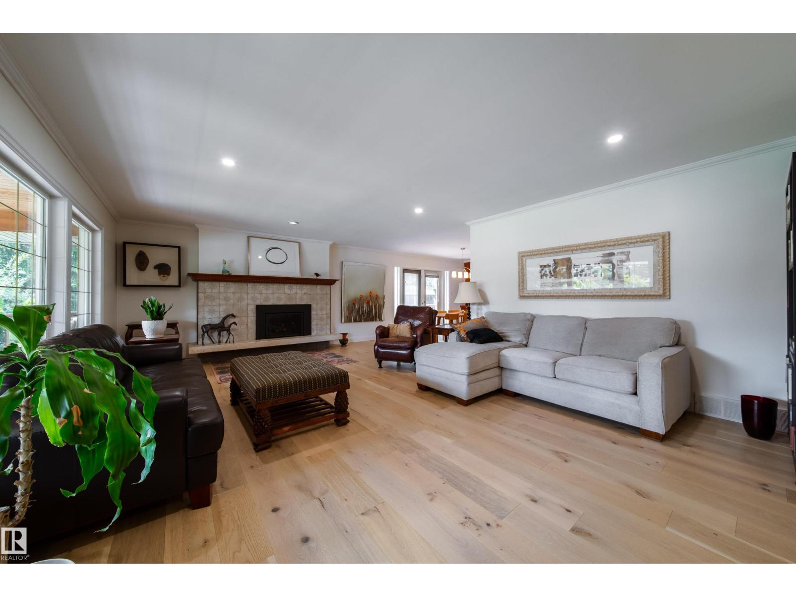 14016 85 AV NW, Edmonton, Alberta