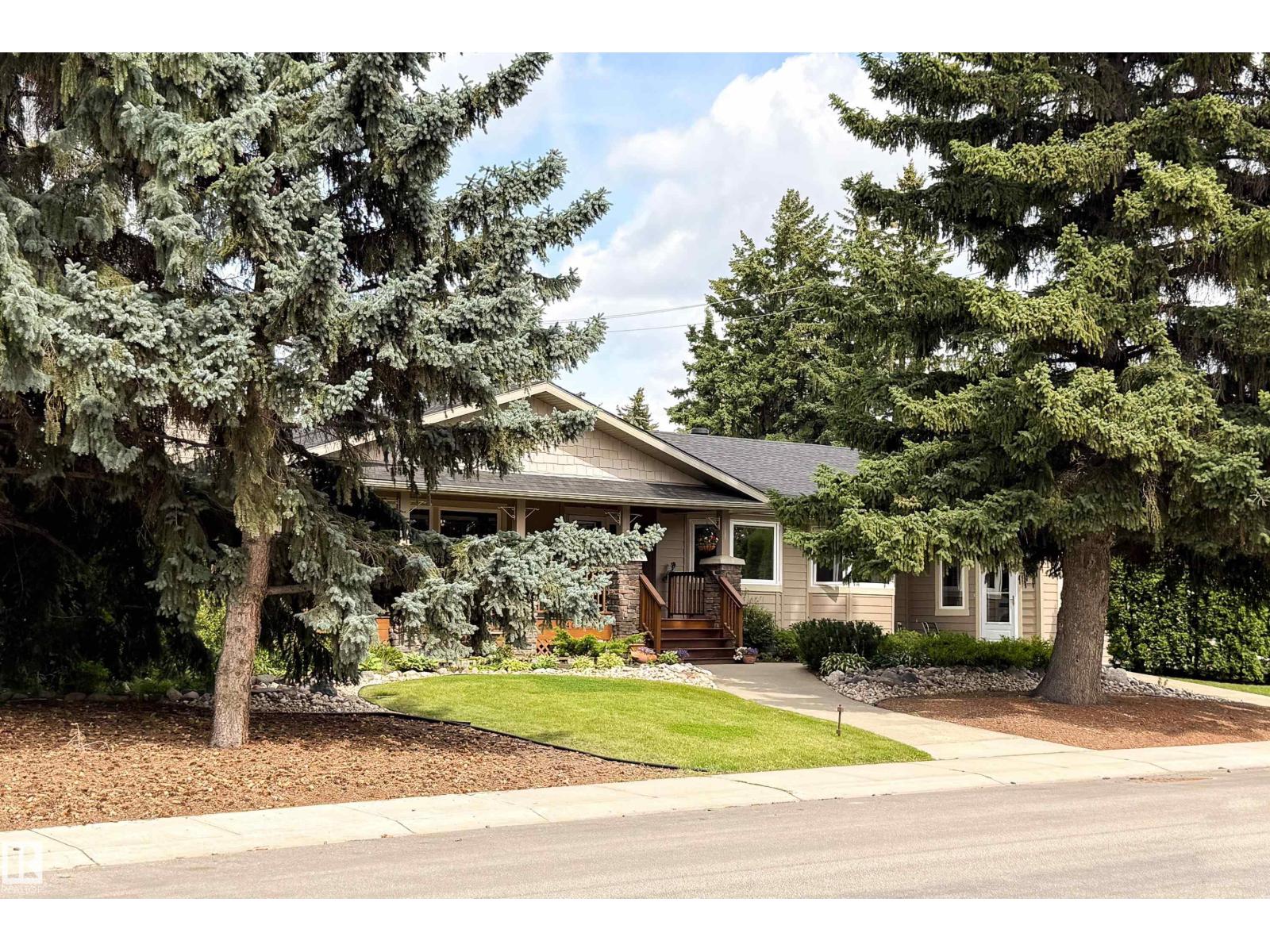 14016 85 Av NW, Edmonton, Alberta  T5R 3Y8 - Photo 3 - E4493563