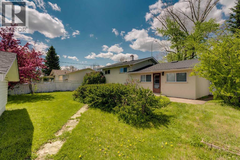 8432 Elbow Drive SW, Calgary, Alberta  T2V 1K8 - Photo 20 - A2333918