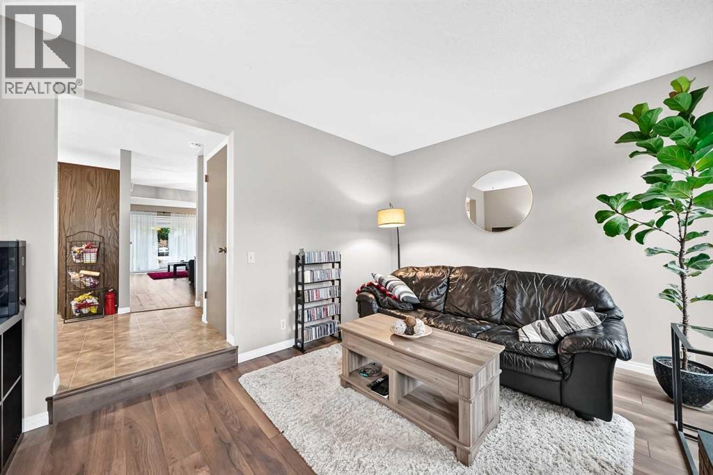1487 Berkley Drive NW, Calgary, Alberta  T3K 1T7 - Photo 20 - A2337862