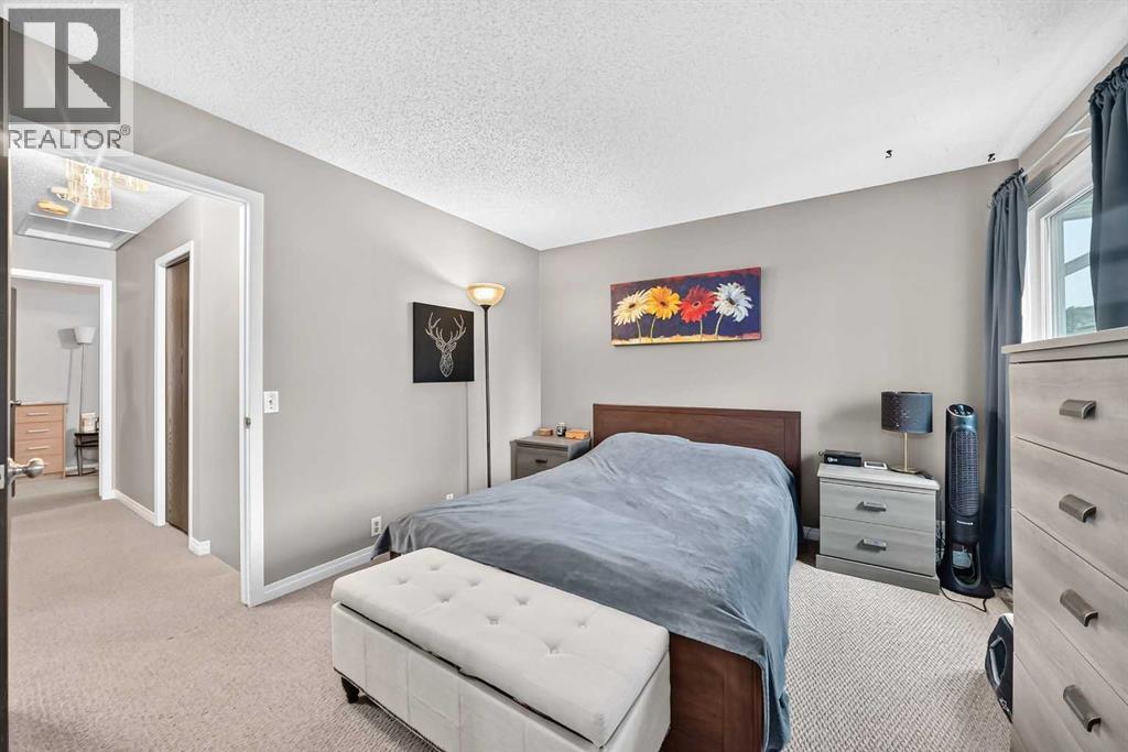 1487 Berkley Drive NW, Calgary, Alberta  T3K 1T7 - Photo 22 - A2337862