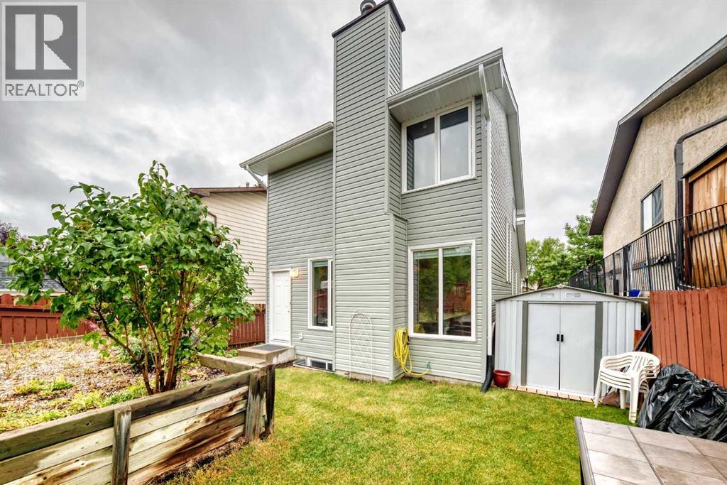 1487 Berkley Drive NW, Calgary, Alberta  T3K 1T7 - Photo 38 - A2337862