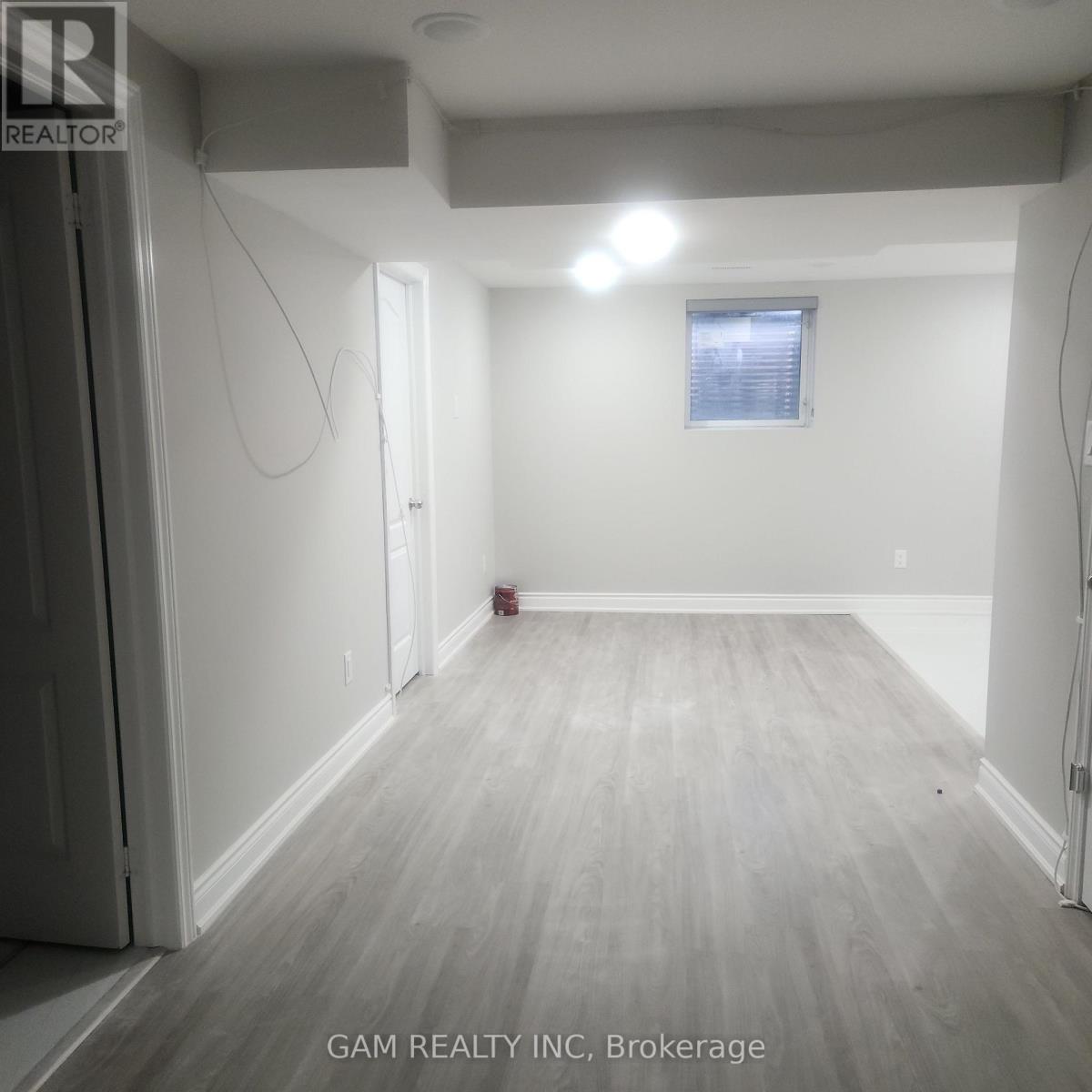 Lower - 1721 Village View Place, Mississauga, Ontario  L5M 4A7 - Photo 11 - W13665170