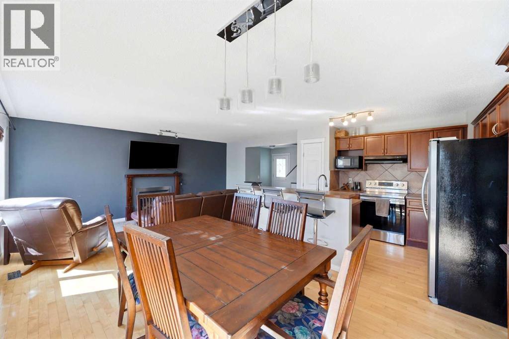 78 Cougar Plateau Way SW, Calgary, Alberta  T3H 5S4 - Photo 17 - A2338830