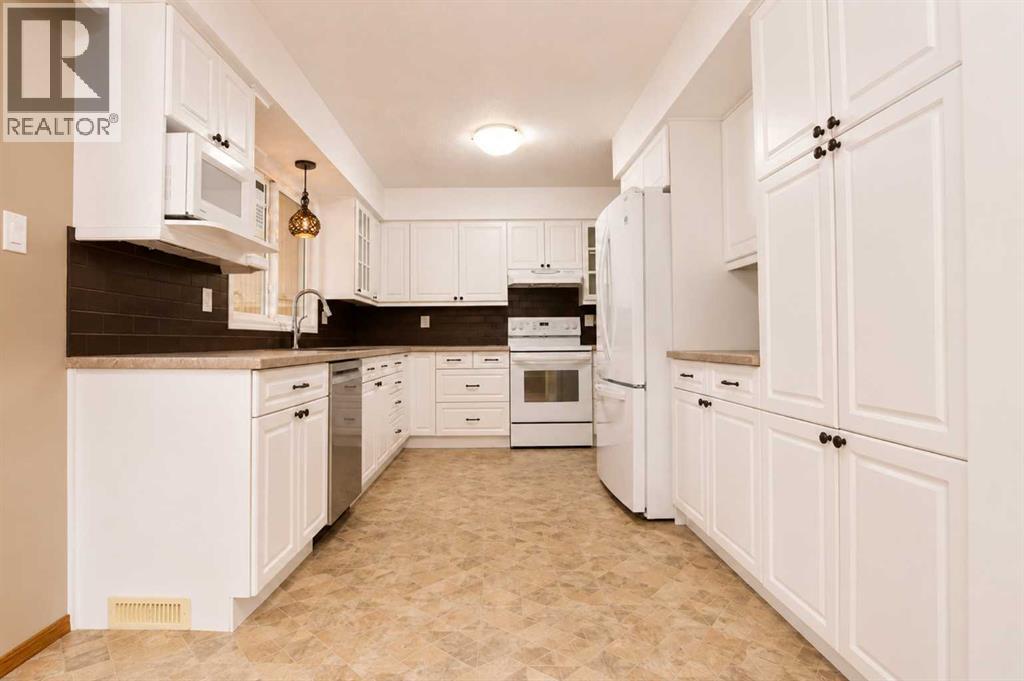 8604 99a Street, Grande Prairie, Alberta  T8V 2H8 - Photo 5 - A2337508