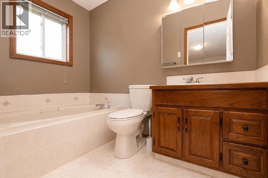 8604 99a Street, Grande Prairie, Alberta  T8V 2H8 - Photo 12 - A2337508