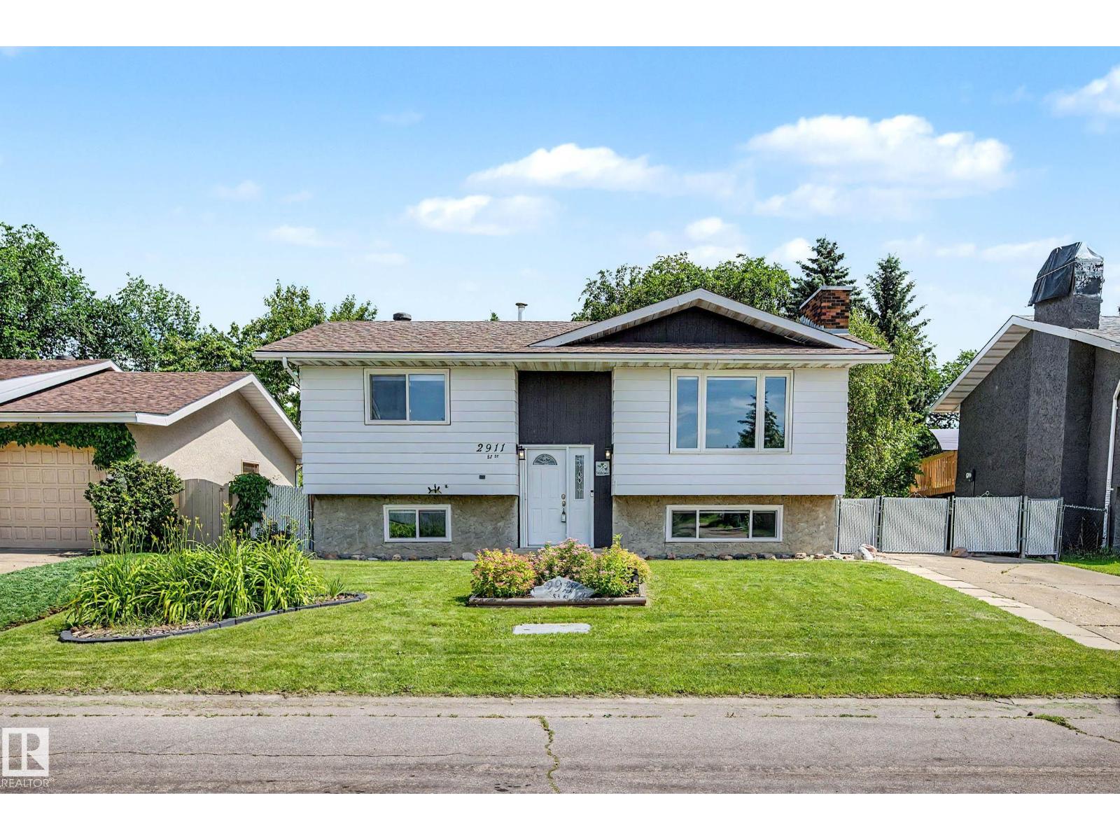 2911 83 ST NW, Edmonton, Alberta