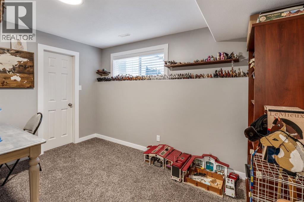 135 Fairmont Point S, Lethbridge, Alberta  T1K 7W8 - Photo 29 - A2337567