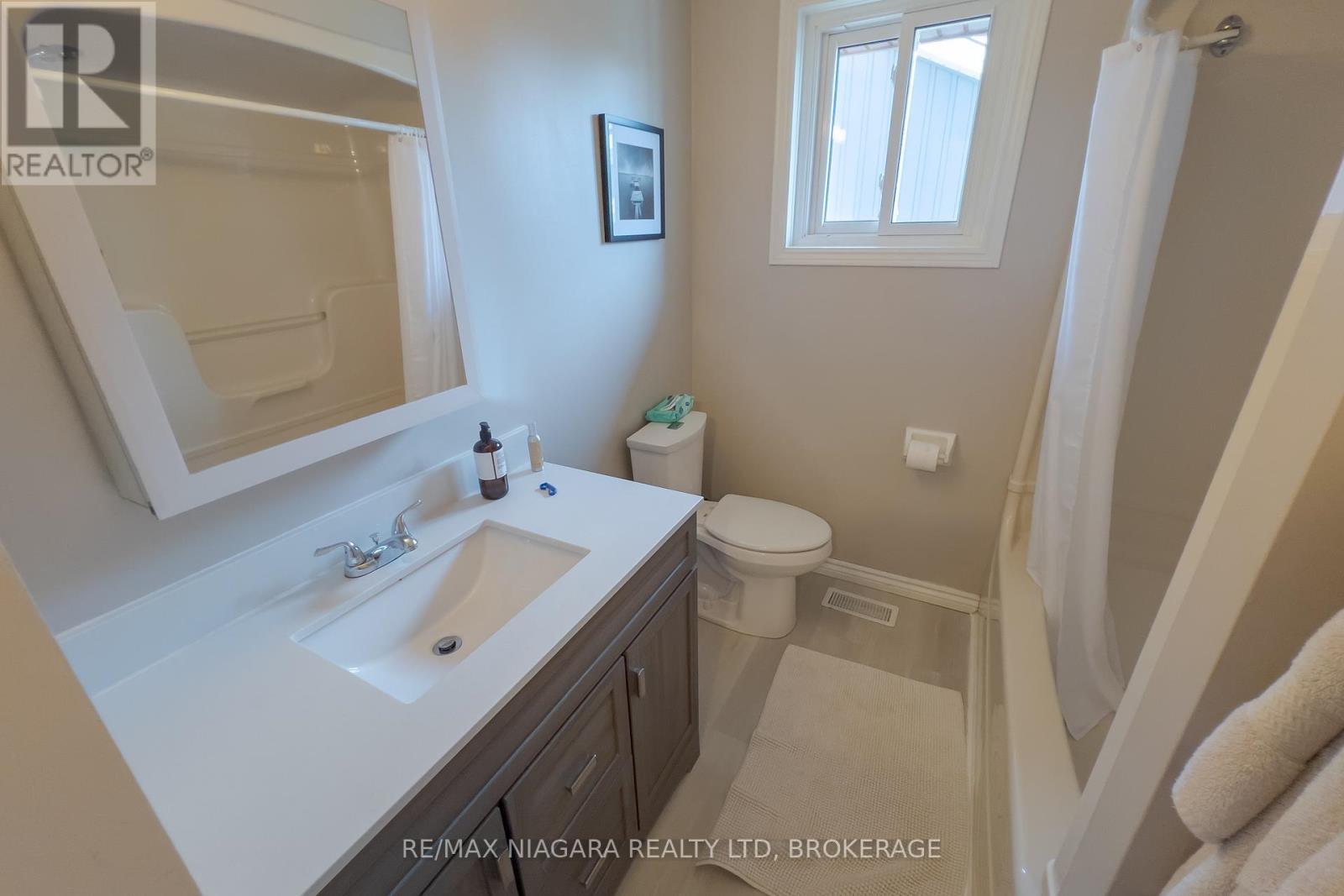 2439 Coral Avenue, Fort Erie, Ontario  L0S 1S0 - Photo 16 - X13694246