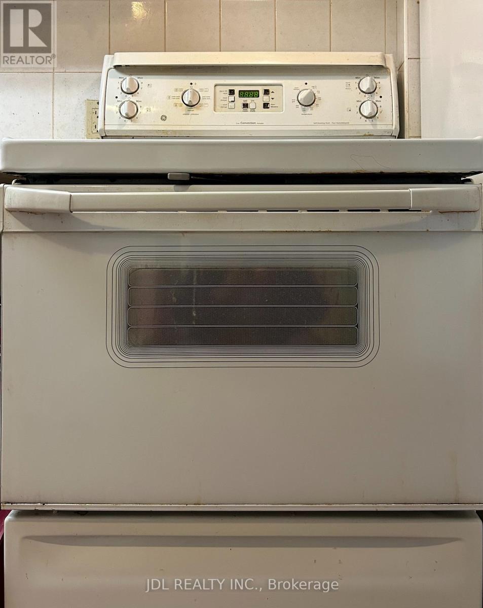 Suite A Bsmt - 186 Wilfred Ave. Avenue, Toronto, Ontario  M2N 5C9 - Photo 9 - C13694242