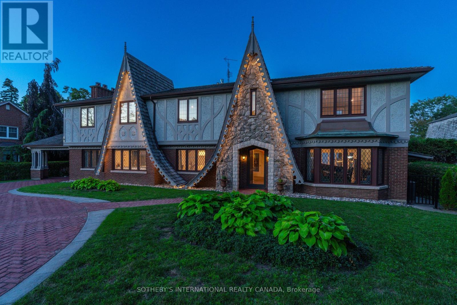 787 SIMCOE STREET N, Oshawa, Ontario