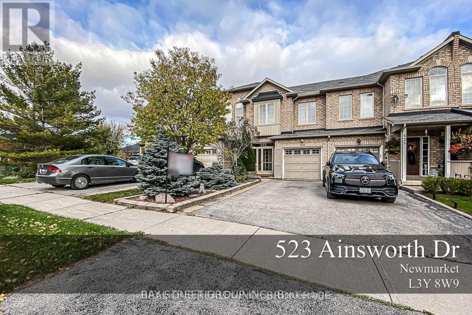 523 Ainsworth Drive, Newmarket, Ontario  L3Y 8W9 - Photo 2 - N13694234