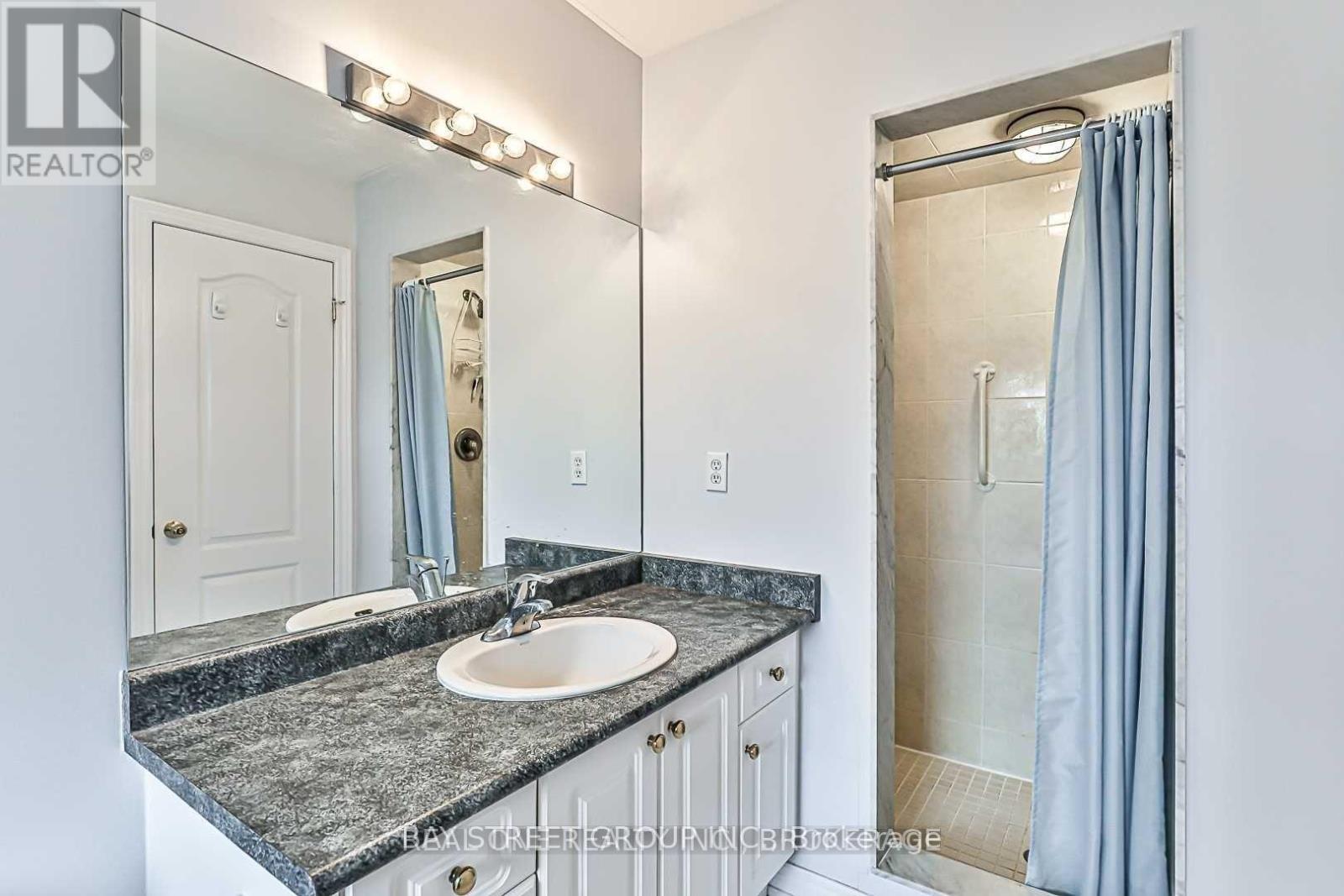 523 Ainsworth Drive, Newmarket, Ontario  L3Y 8W9 - Photo 21 - N13694234