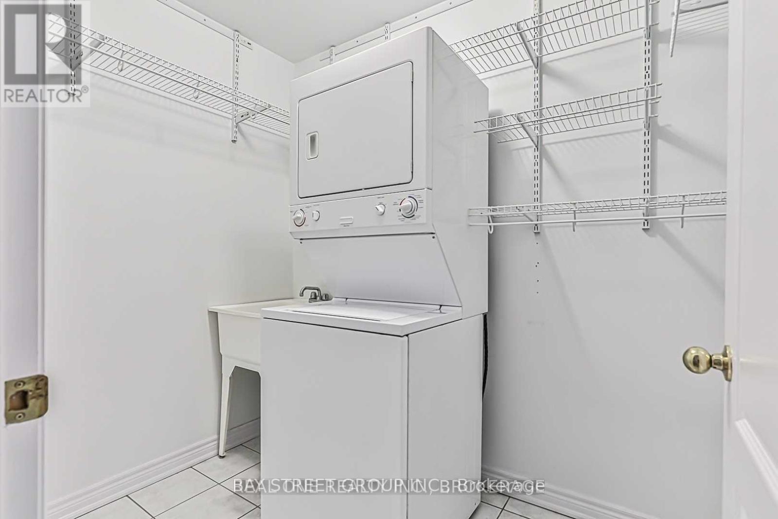 523 Ainsworth Drive, Newmarket, Ontario  L3Y 8W9 - Photo 22 - N13694234