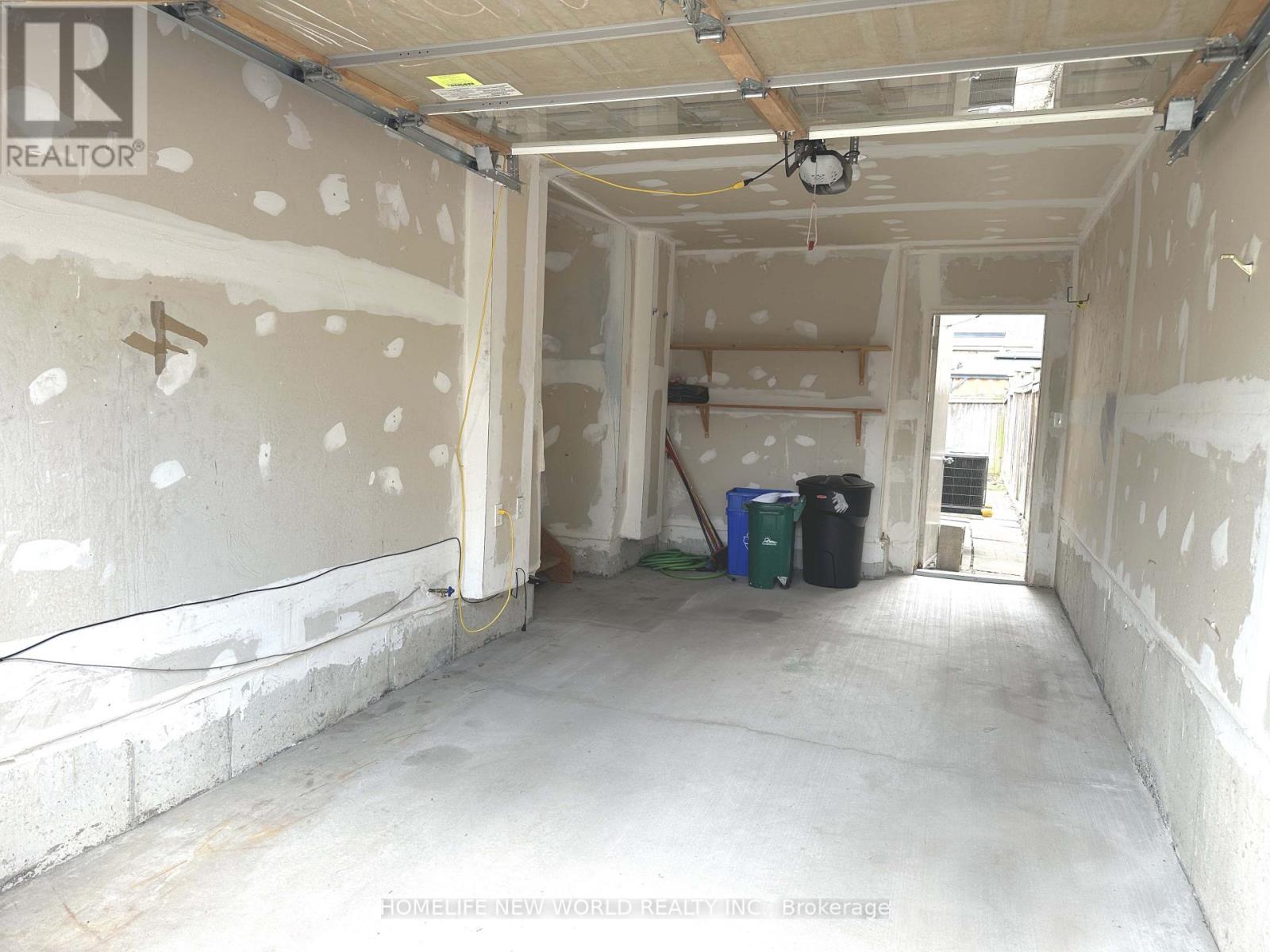 Unknown Address, ,    - Photo 23 - N13694236