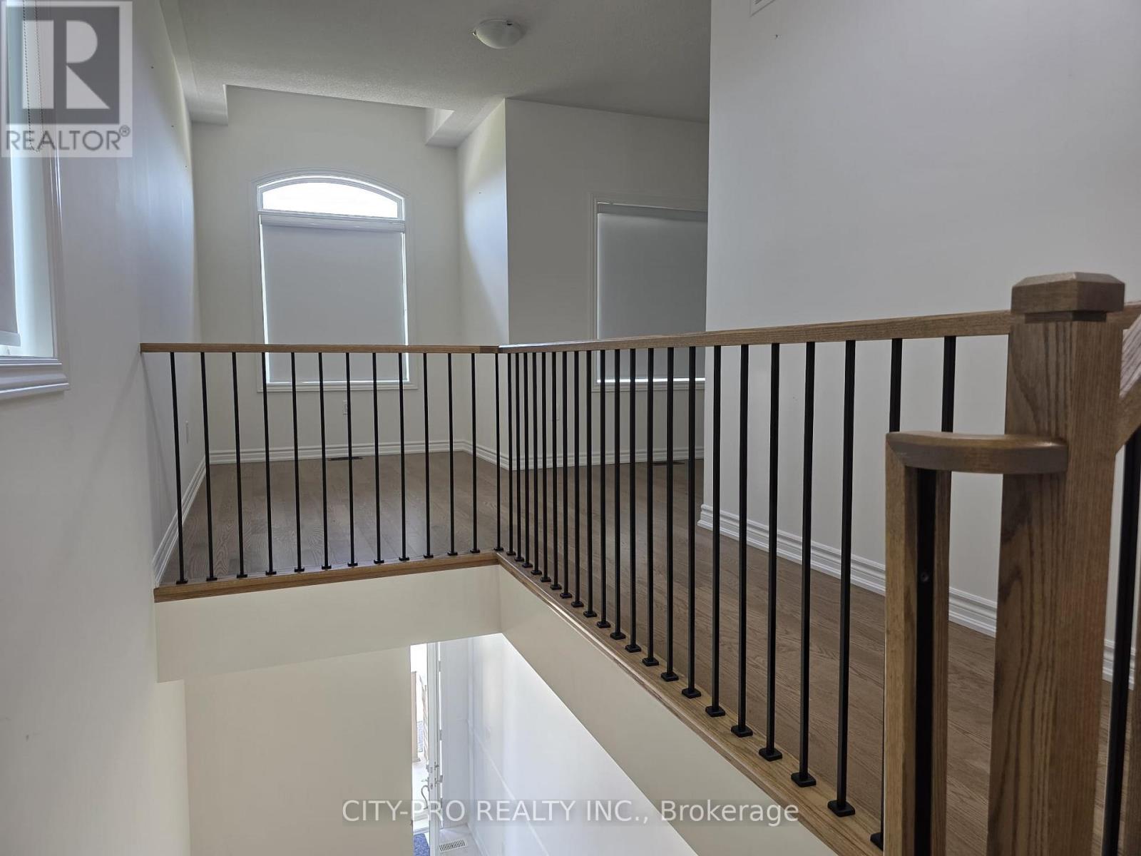 104 Shepherd Drive, Barrie, Ontario  L9S 2Z4 - Photo 10 - S13694278