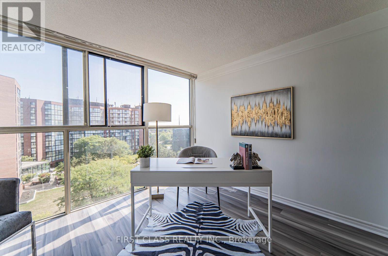 810 - 2091 Hurontario Street, Mississauga, Ontario  L5A 4E6 - Photo 3 - W13694256