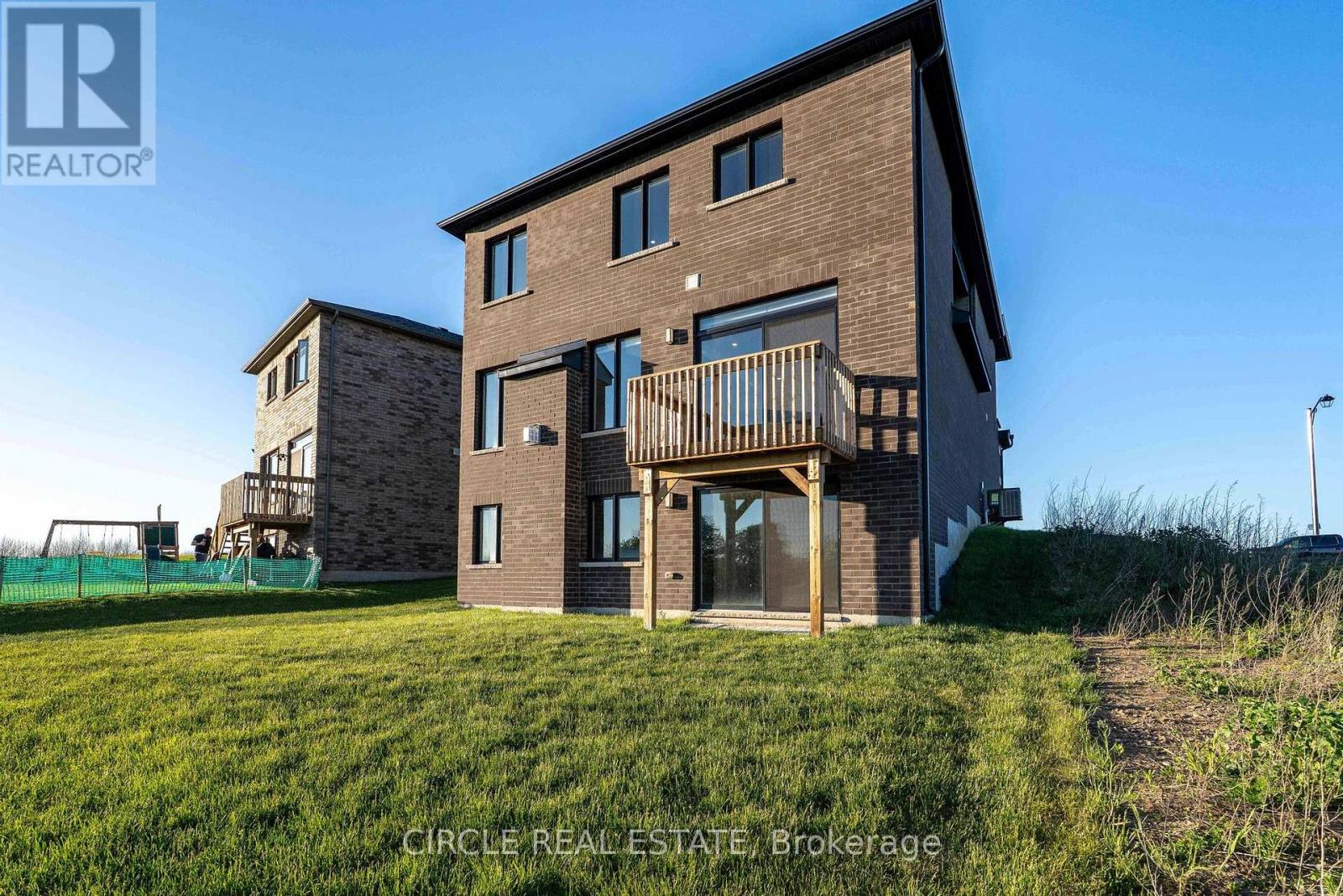 56 Langridge Way, Cambridge, Ontario  N1S 0E7 - Photo 35 - X13514172