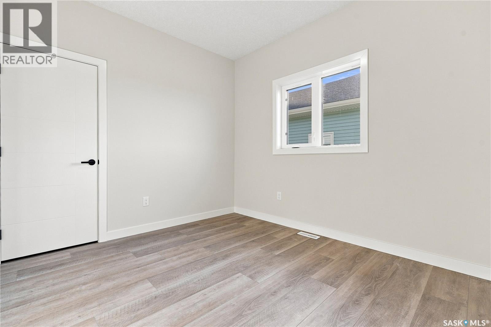 824 Ballesteros Crescent, Warman, Saskatchewan  S0K 4S0 - Photo 35 - SK045726