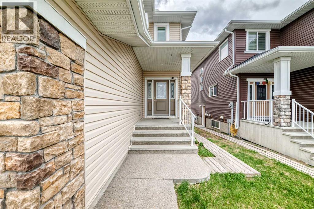 101 Redstone Drive NE, Calgary, Alberta  T3N 0N2 - Photo 2 - A2324186