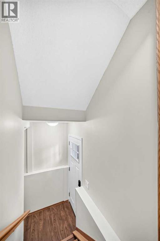 43 Somerside Common SW, Calgary, Alberta  T2Y 3M9 - Photo 15 - A2330116