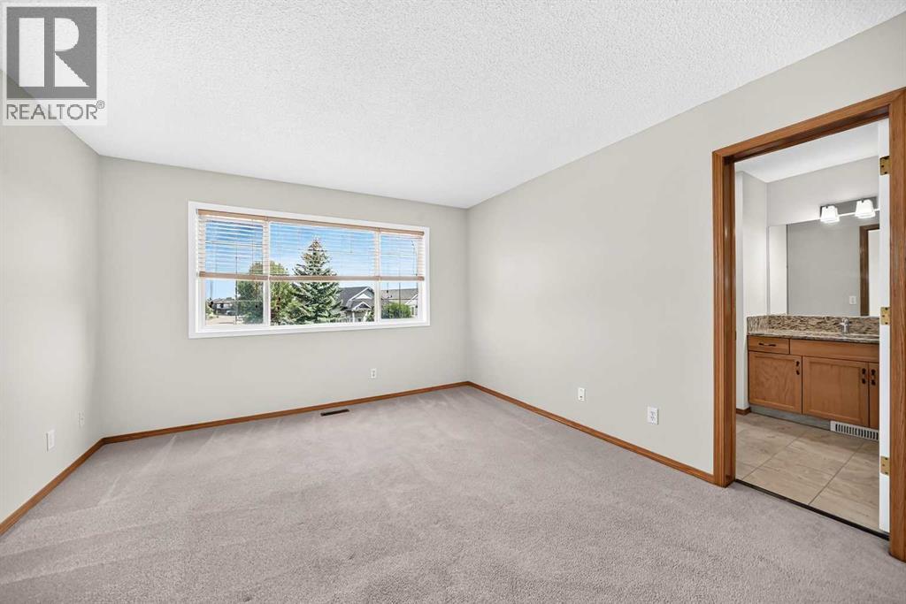 43 Somerside Common SW, Calgary, Alberta  T2Y 3M9 - Photo 18 - A2330116