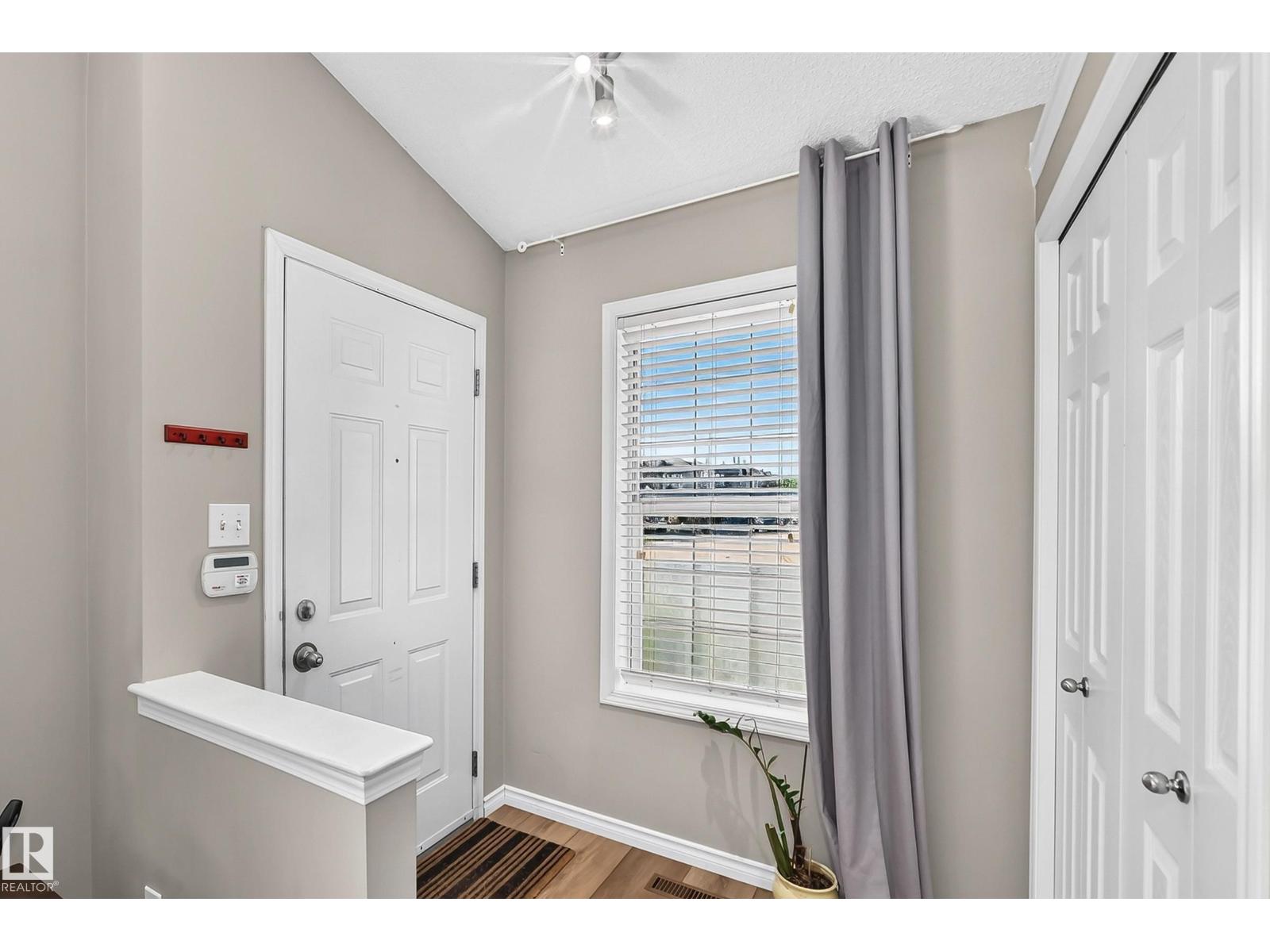 322 84 St SW, Edmonton, Alberta  T6X 1H8 - Photo 5 - E4504598
