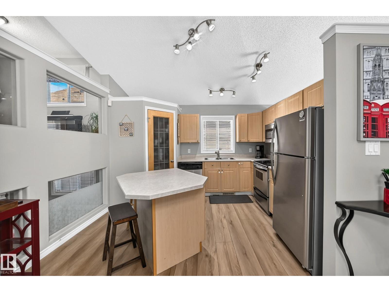 322 84 St SW, Edmonton, Alberta  T6X 1H8 - Photo 6 - E4504598
