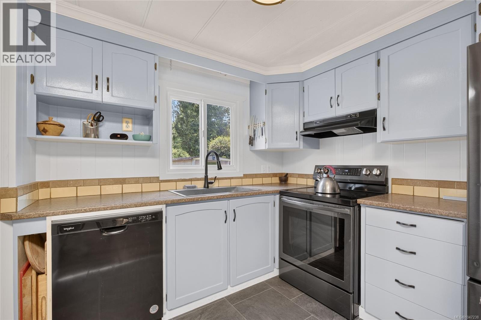 2169 Regent Rd, Black Creek, British Columbia  V9J 1A1 - Photo 13 - 1047238