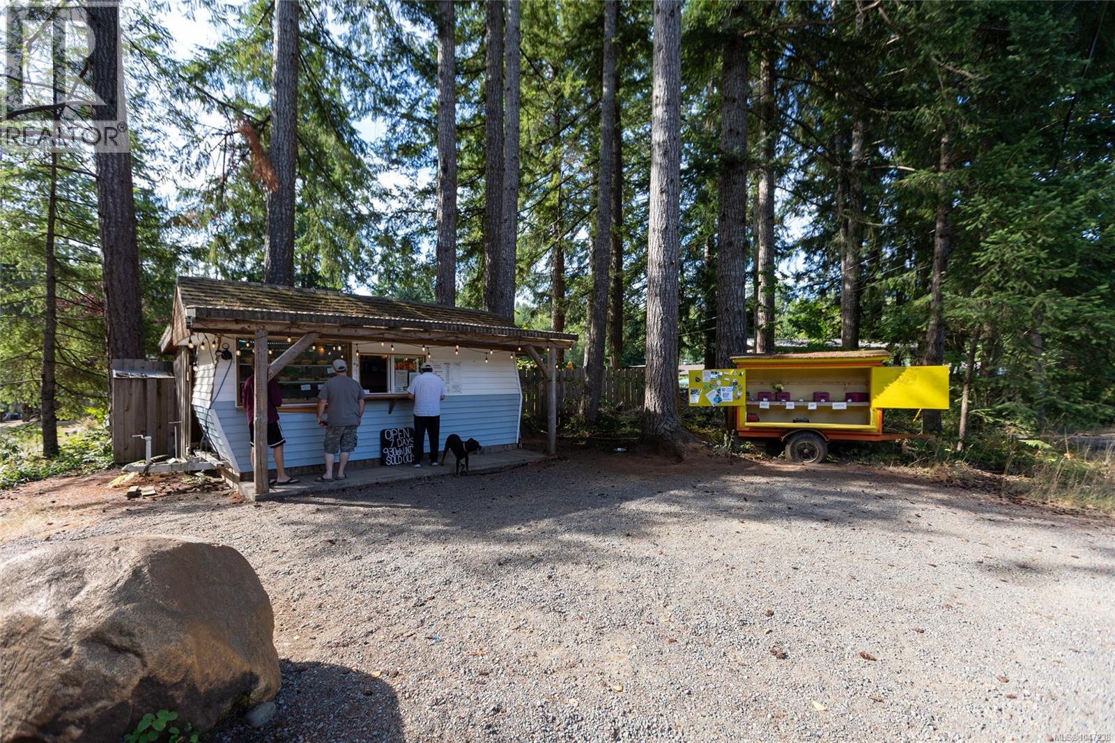 2169 Regent Rd, Black Creek, British Columbia  V9J 1A1 - Photo 4 - 1047238