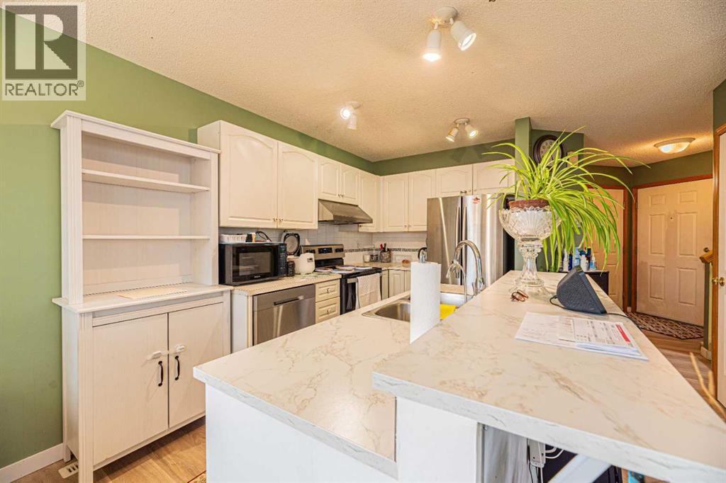 18 Coral Springs Circle NE, Calgary, Alberta  T3J 3P4 - Photo 7 - A2309935