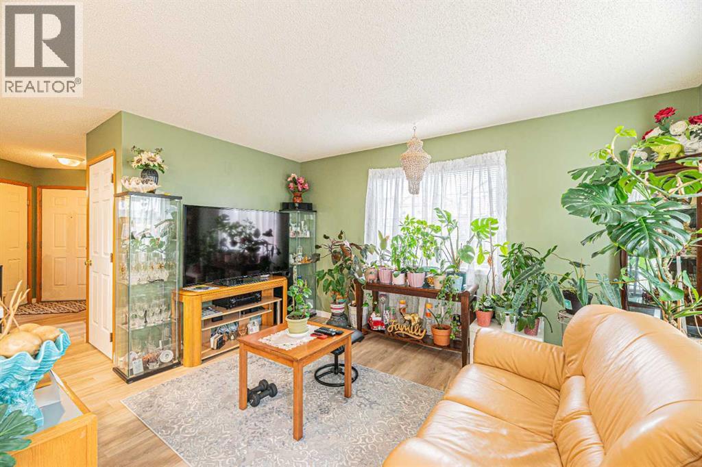 18 Coral Springs Circle NE, Calgary, Alberta  T3J 3P4 - Photo 14 - A2309935