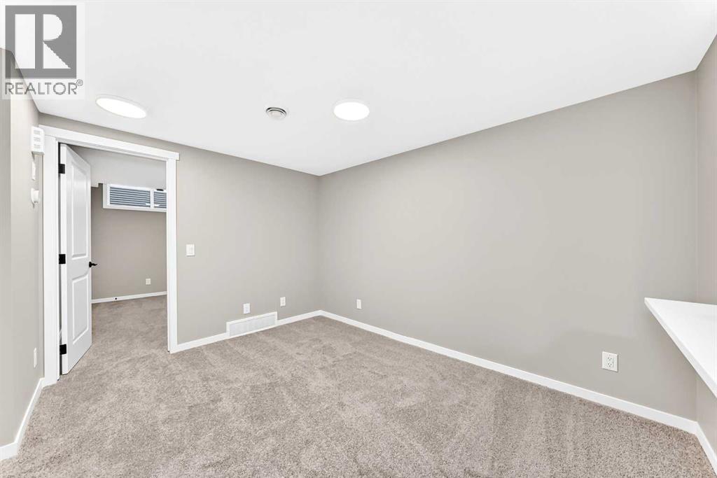 1304 Mahogany Boulevard SE, Calgary, Alberta  T3M 4E3 - Photo 38 - A2333063
