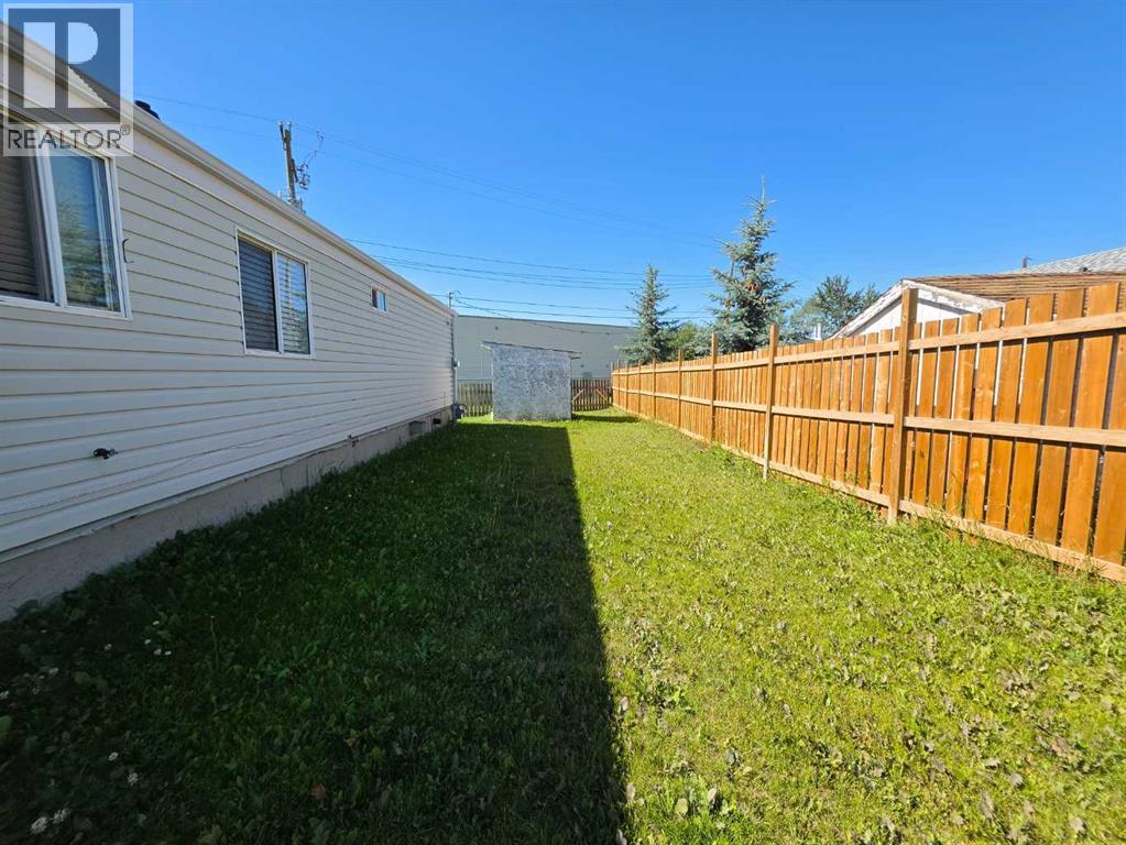 409 7 Avenue, Beaverlodge, Alberta  T0H 0C0 - Photo 26 - A2338293