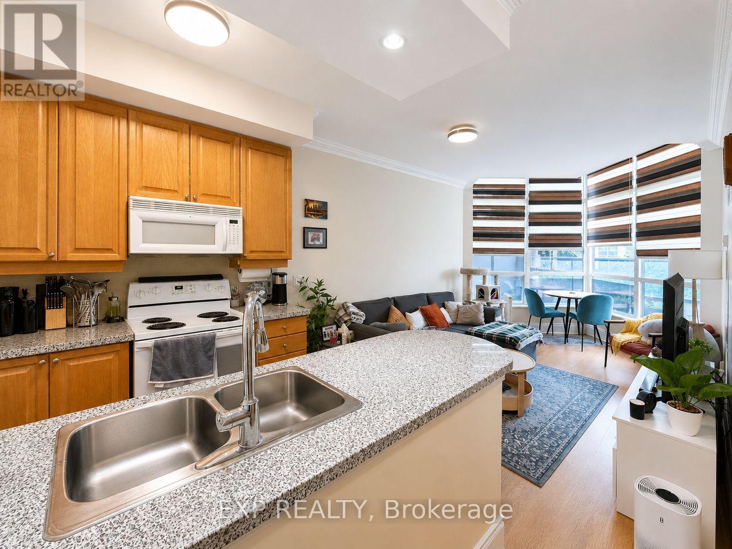 310 - 10 Northtown Way, Toronto, Ontario  M2N 7L4 - Photo 4 - C13690100