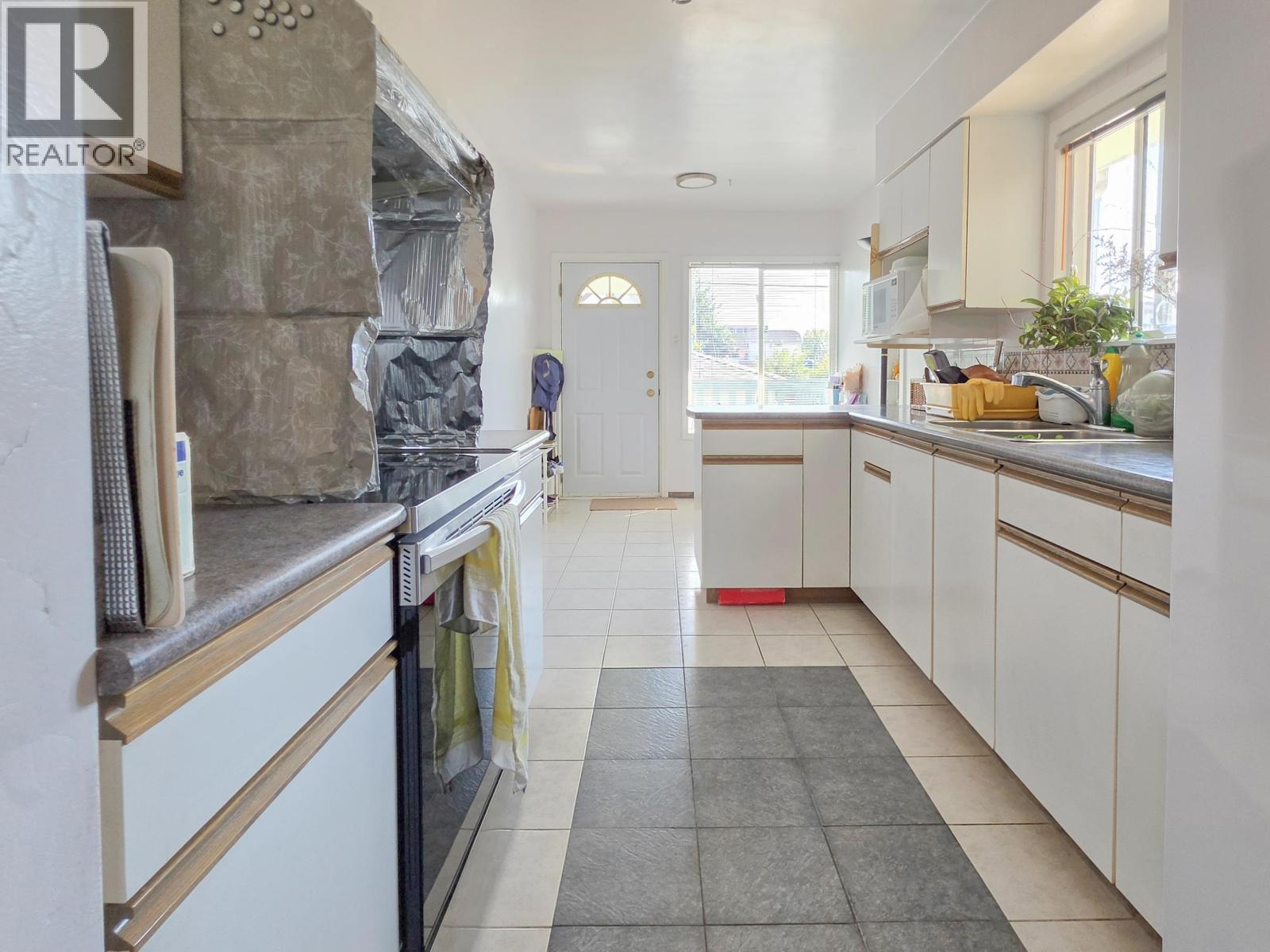 2920 Graveley Street, Vancouver, British Columbia  V5K 3K3 - Photo 19 - R3156435