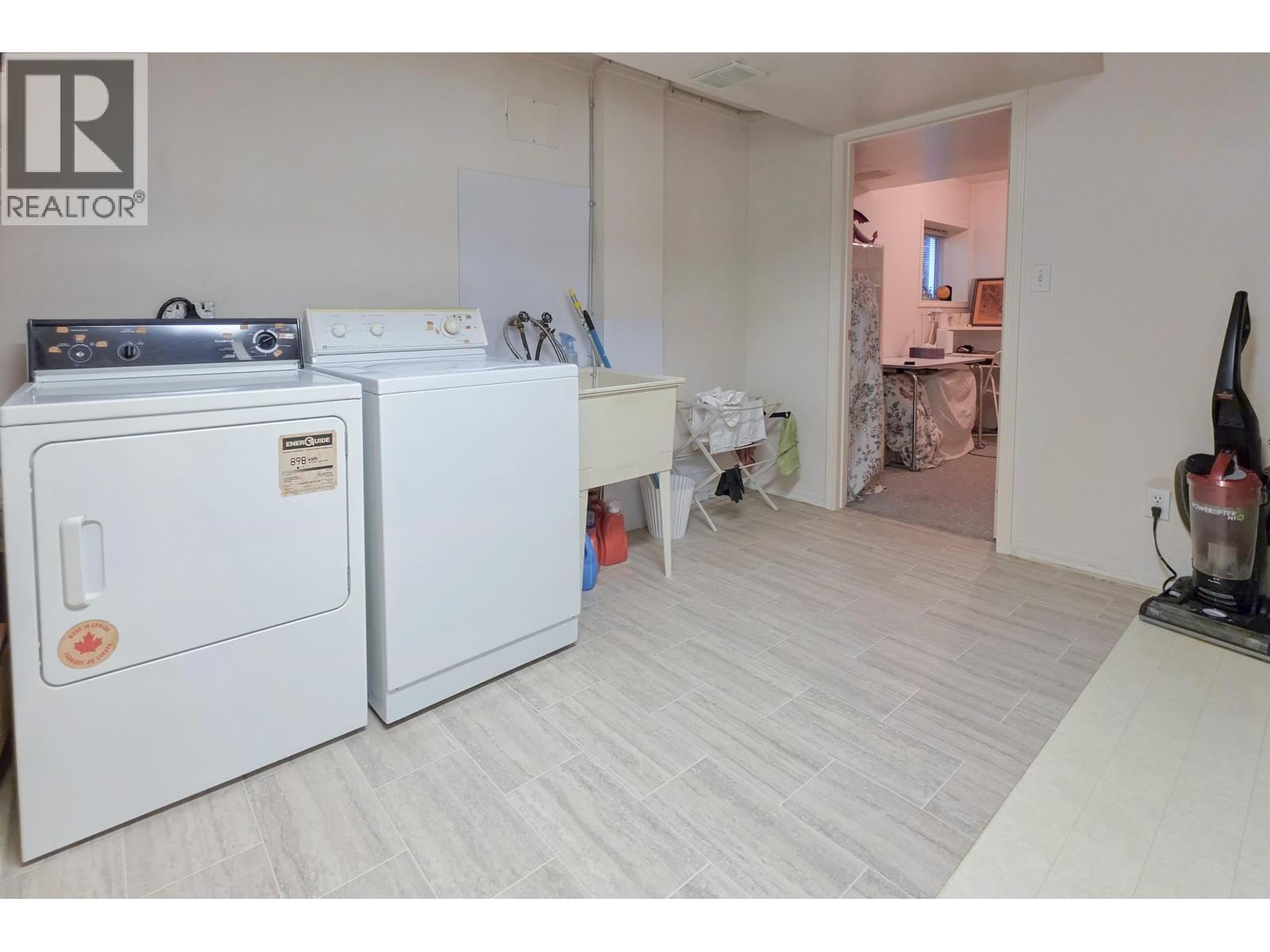 2920 Graveley Street, Vancouver, British Columbia  V5K 3K3 - Photo 29 - R3156435