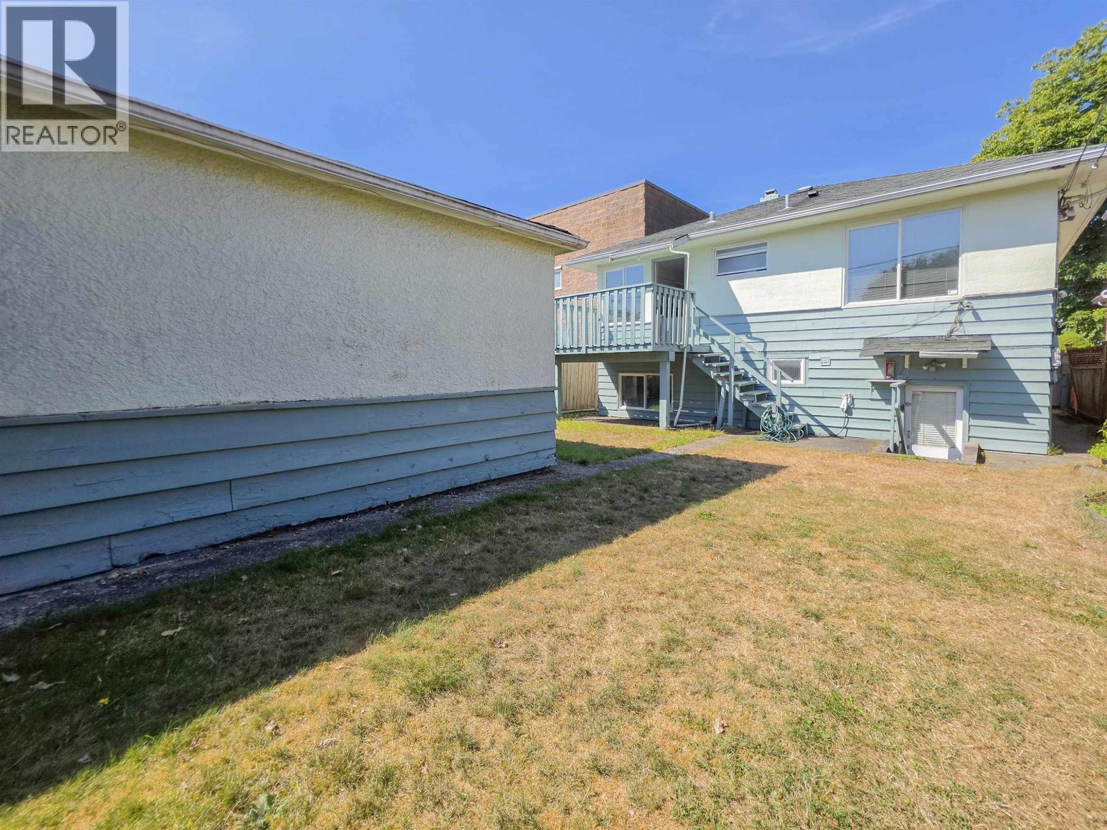 2920 Graveley Street, Vancouver, British Columbia  V5K 3K3 - Photo 35 - R3156435