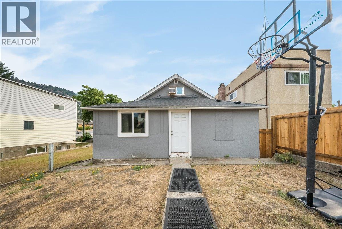 1430 Third Avenue, Trail, British Columbia V1R 1P6 - Photo 29 - 10398102