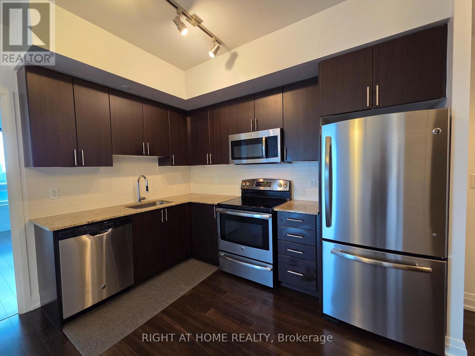 1406 - 7165 Yonge Street, Markham, Ontario  L3T 0C9 - Photo 13 - N13694304