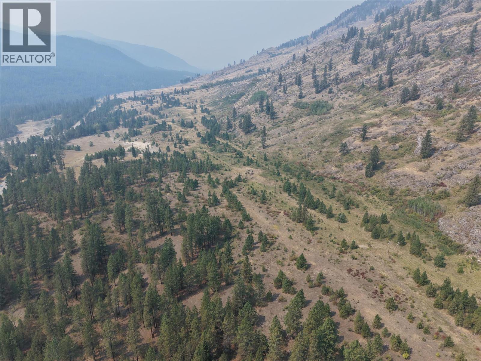 520 3 Highway, Christina Lake, British Columbia  V0H 1E0 - Photo 2 - 10398177
