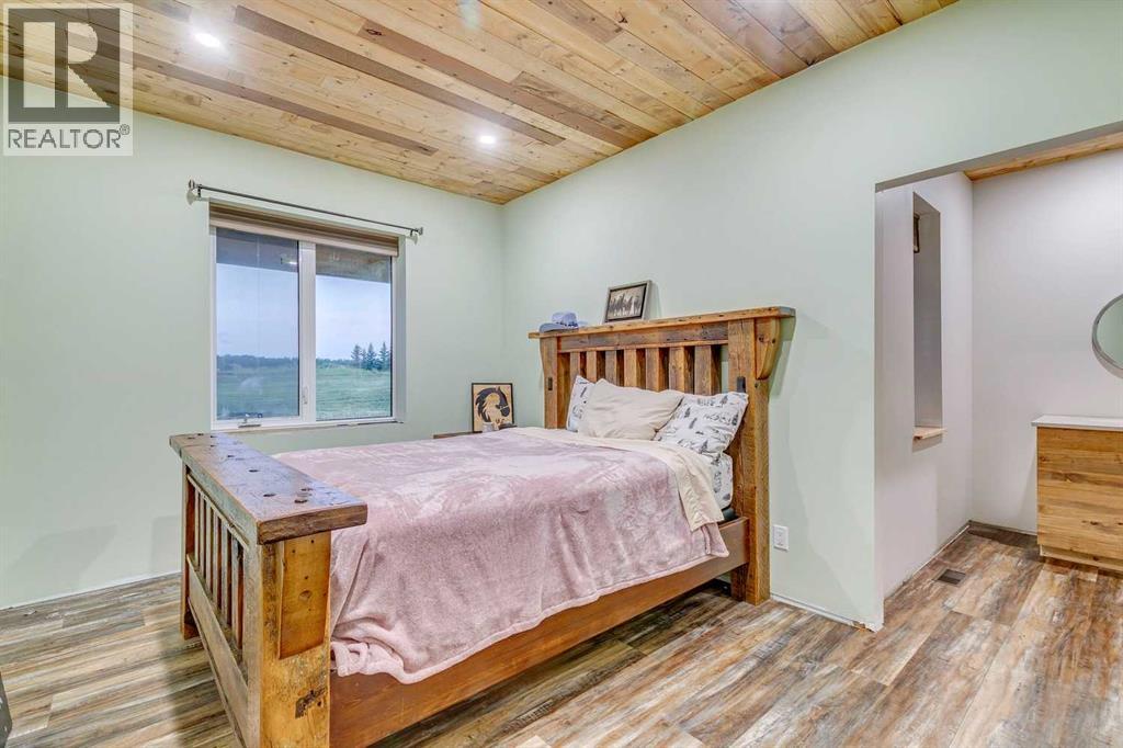 32183 552 Highway E, De Winton, Alberta  T1S 4Z1 - Photo 14 - A2338541