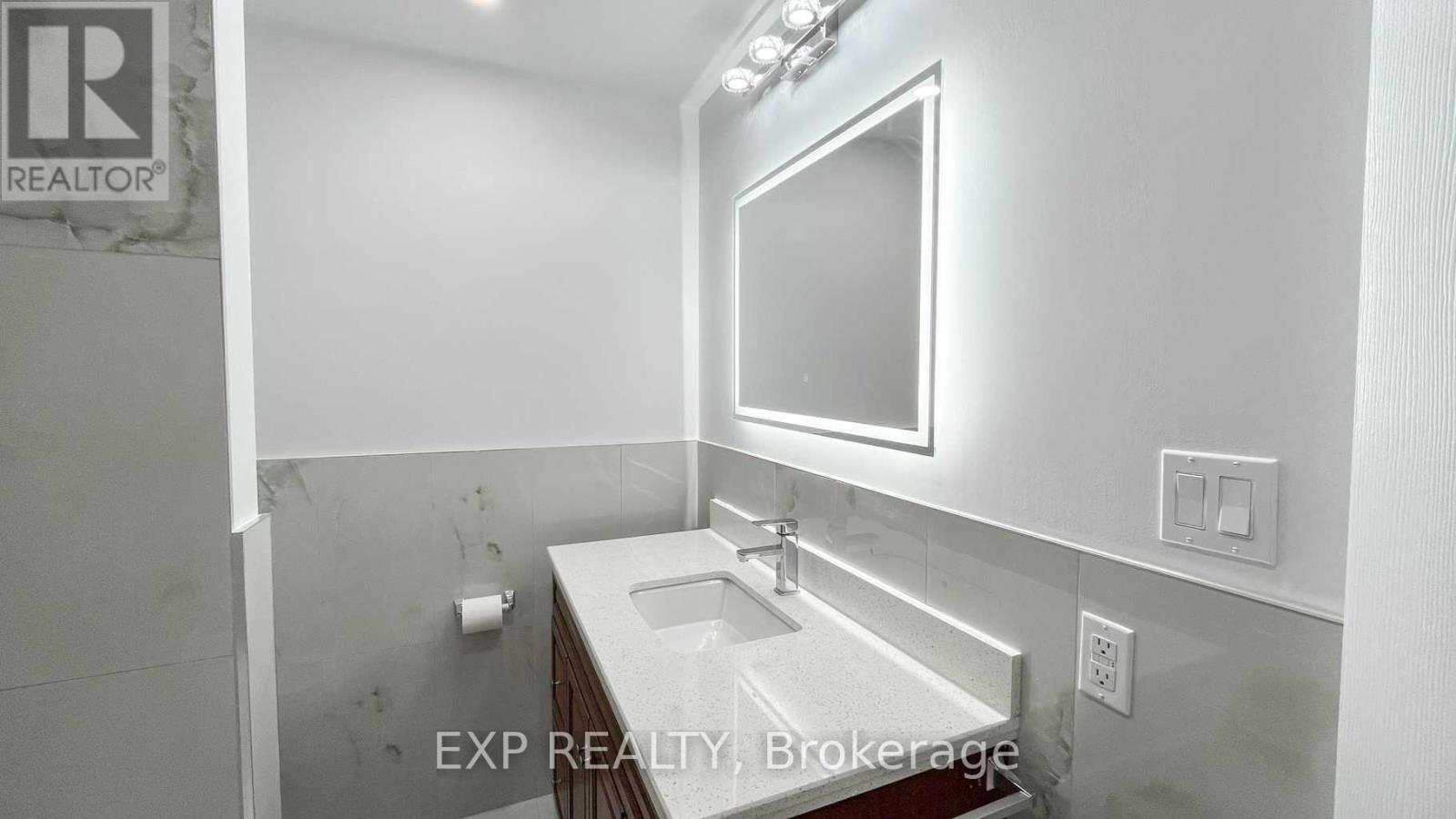 15 Calvert Avenue, Hamilton, Ontario  L8G 2K5 - Photo 11 - X13694306