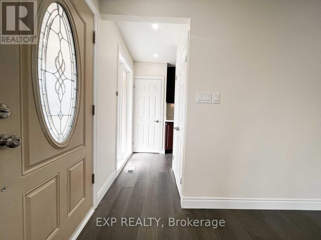 15 Calvert Avenue, Hamilton, Ontario  L8G 2K5 - Photo 2 - X13694306