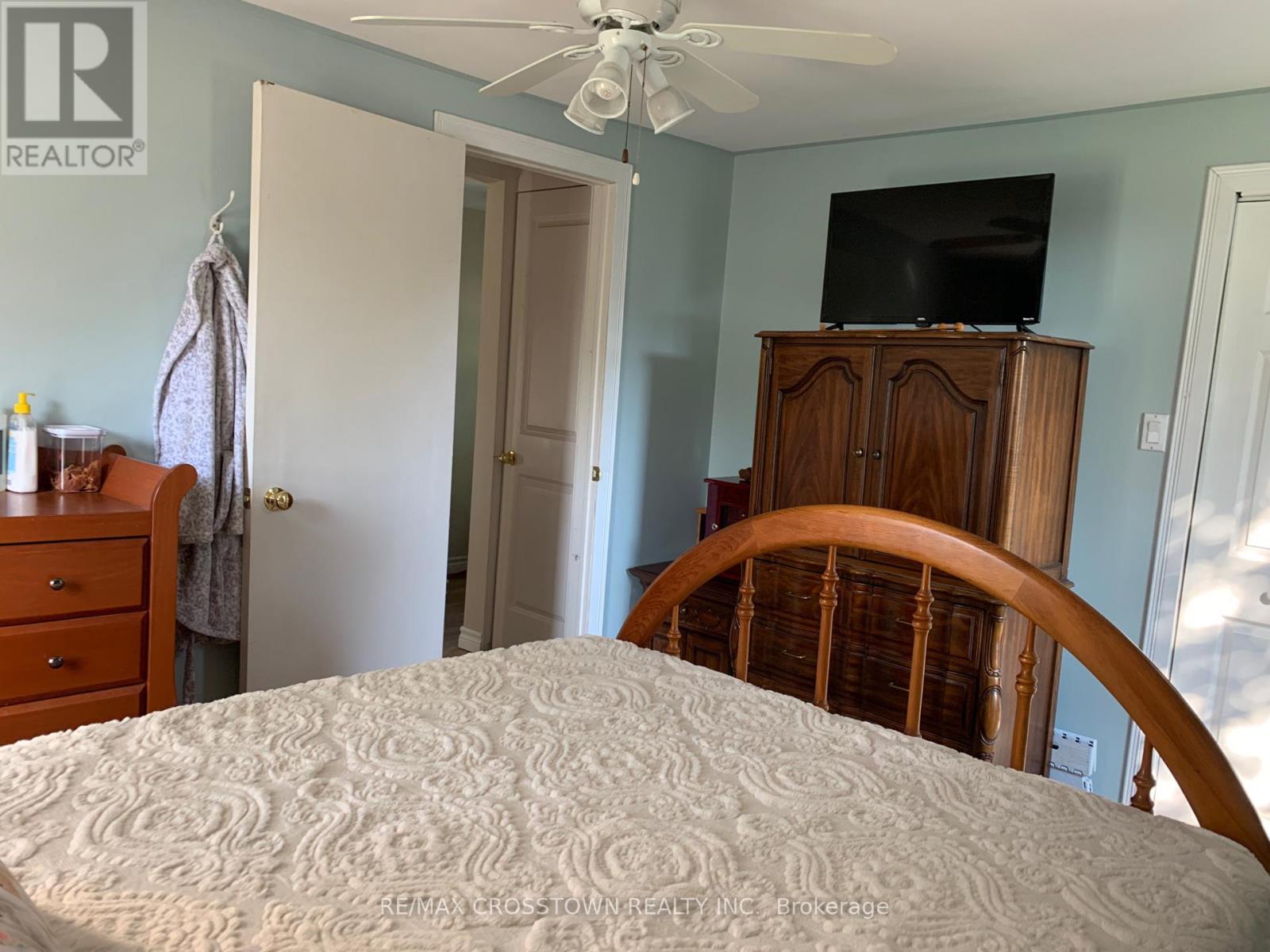 66 Maple Street, Tay, Ontario  L0K 2A0 - Photo 25 - S13694308