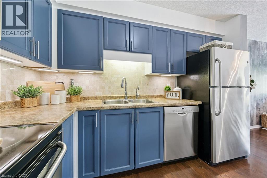 308 Parkvale Drive, Kitchener, Ontario  N2R 1Y7 - Photo 19 - 40856795