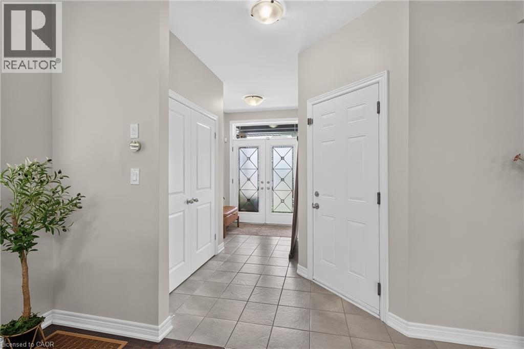 5 Narbonne Crescent, Stoney Creek, Ontario  L8J 0J8 - Photo 9 - 40845317