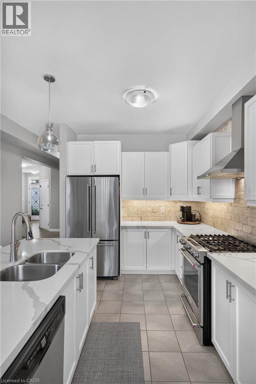 5 Narbonne Crescent, Stoney Creek, Ontario  L8J 0J8 - Photo 16 - 40845317