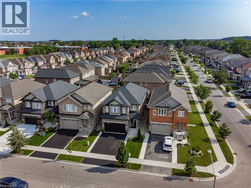 5 Narbonne Crescent, Stoney Creek, Ontario  L8J 0J8 - Photo 4 - 40845317