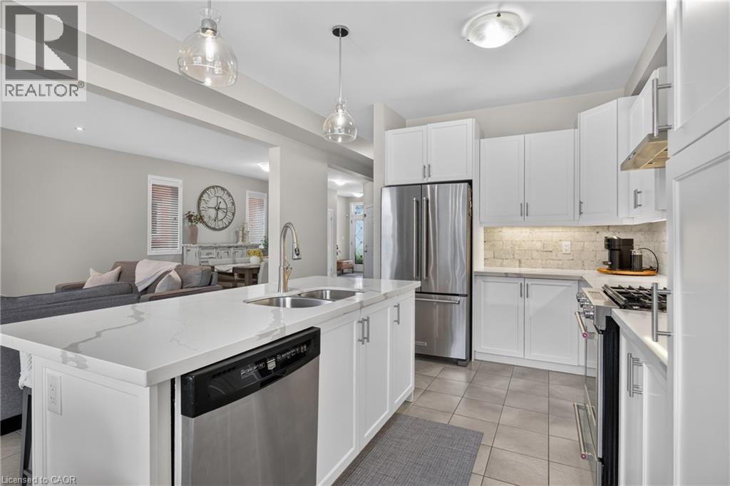 5 Narbonne Crescent, Stoney Creek, Ontario  L8J 0J8 - Photo 18 - 40845317